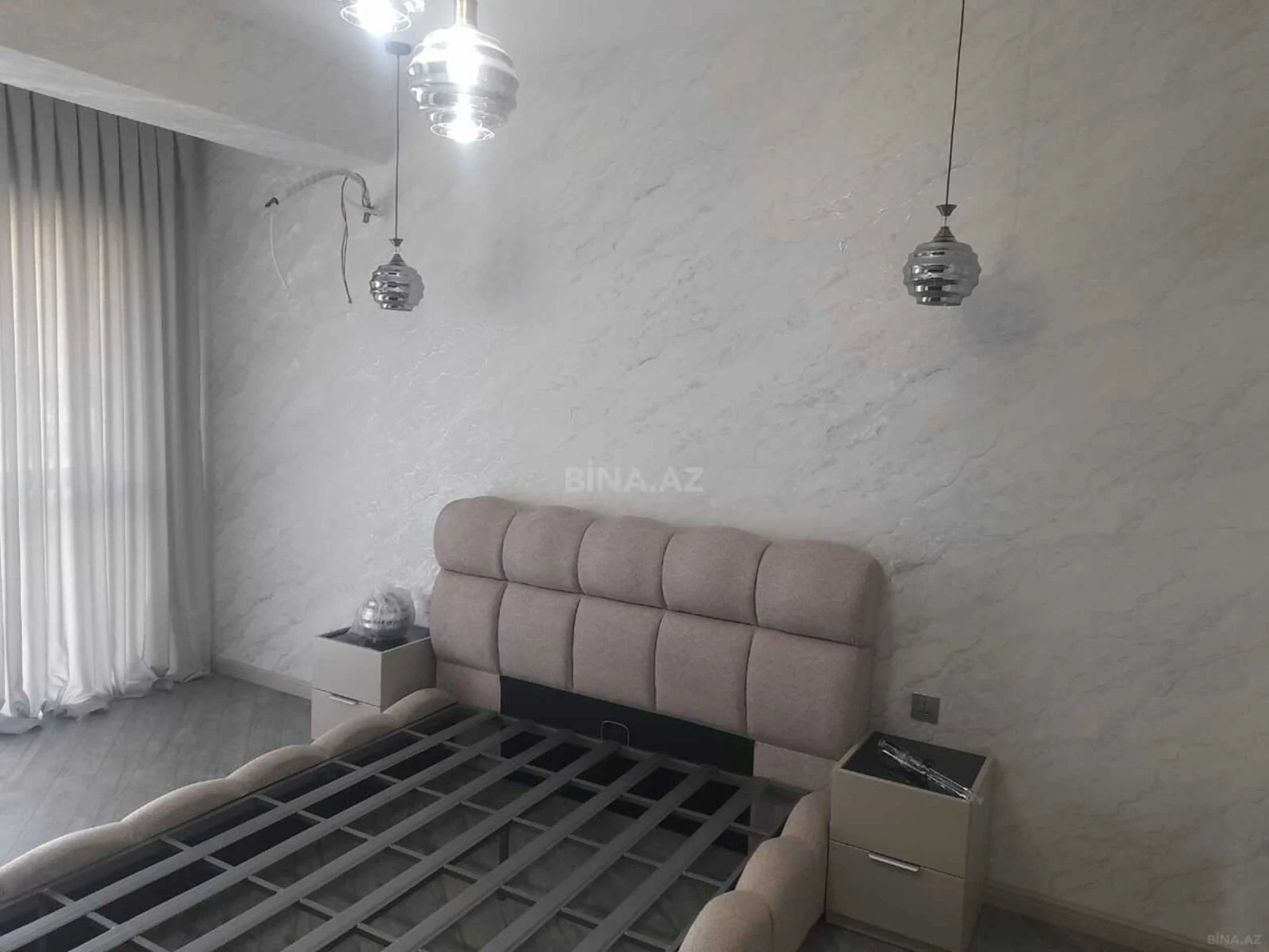 Kirayə verilir 3 otaqlı mənzil 130 m²