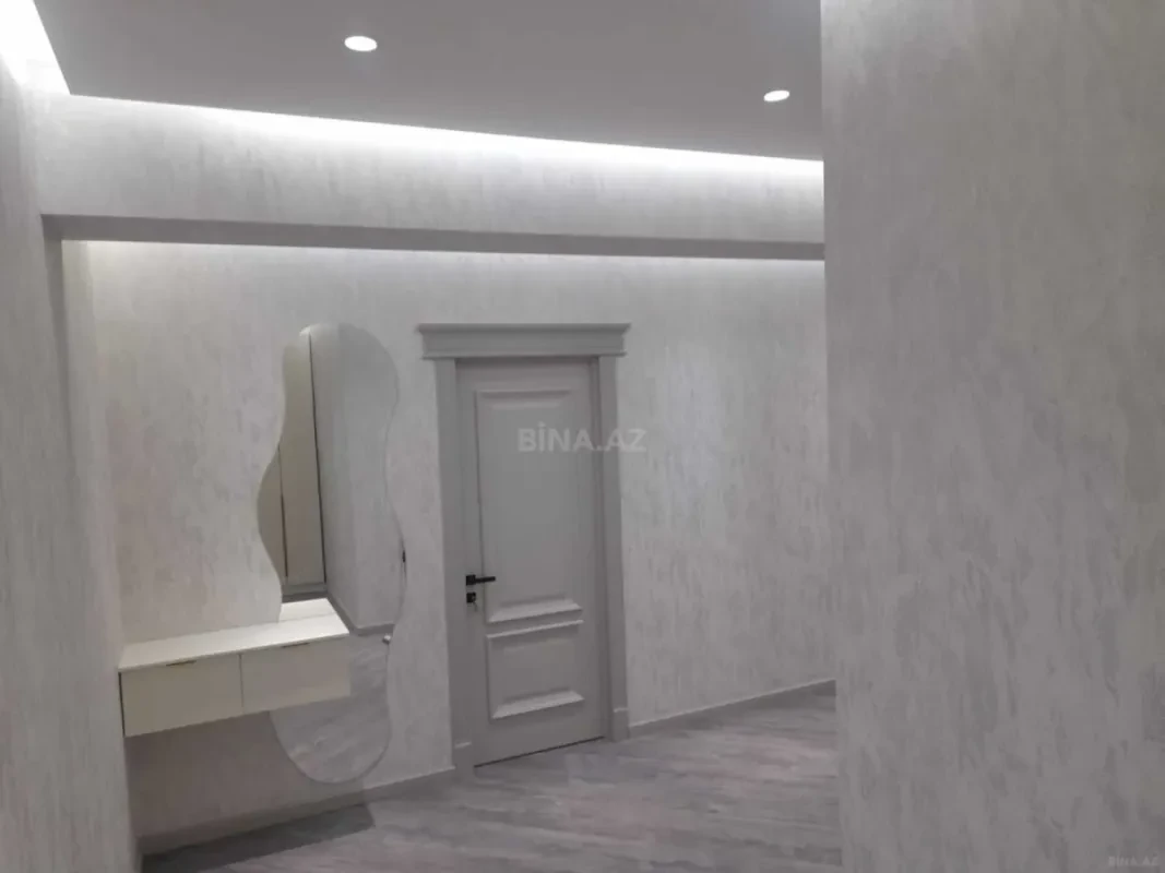 Kirayə verilir 3 otaqlı mənzil 130 m²