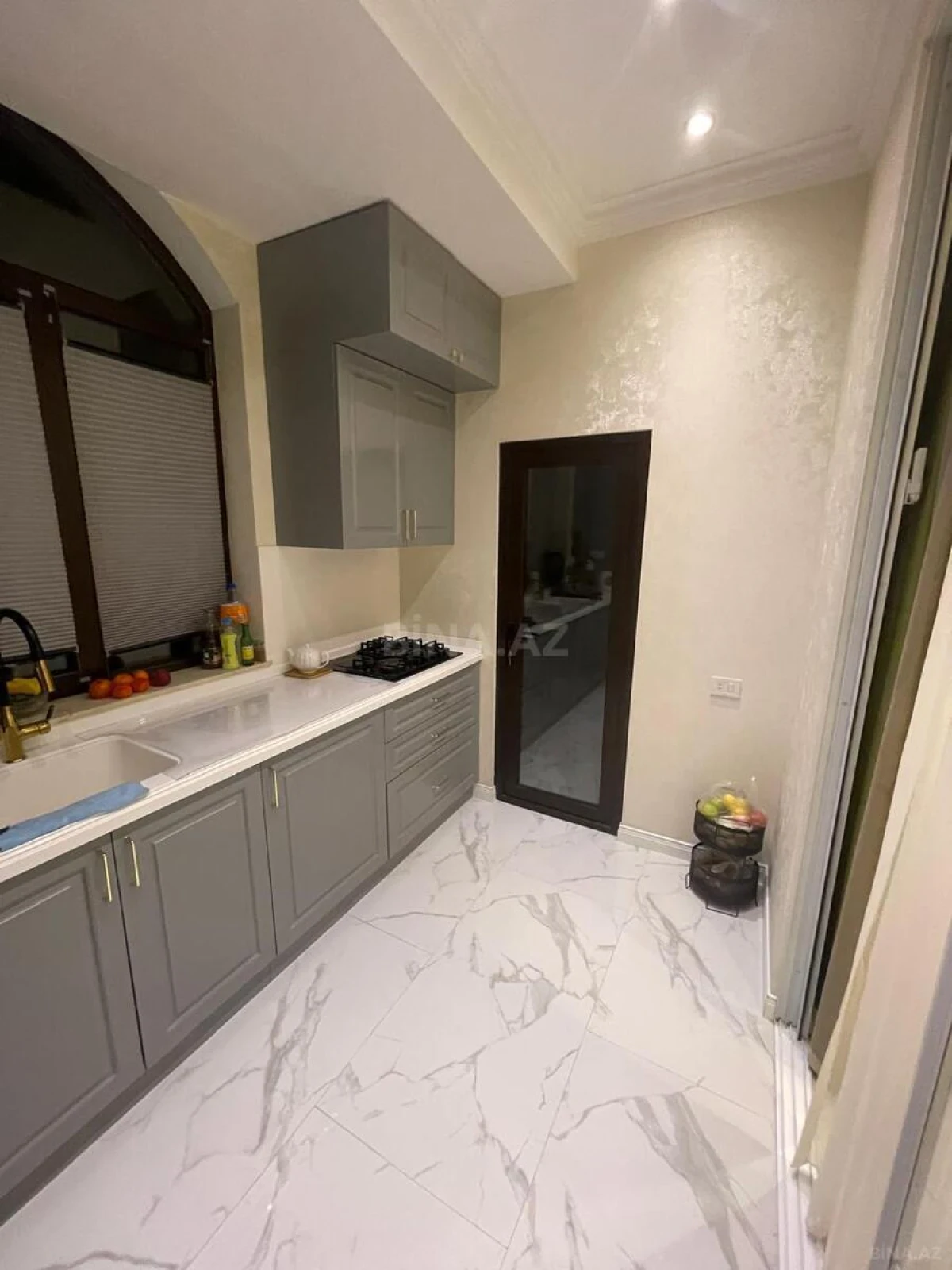 Kirayə verilir 3 otaqlı mənzil 108 m²