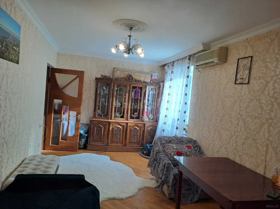 Satılır 2 otaqlı mənzil 65 m²
