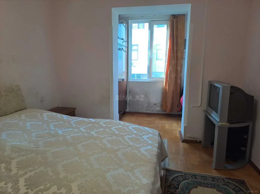 Satılır 2 otaqlı mənzil 65 m²