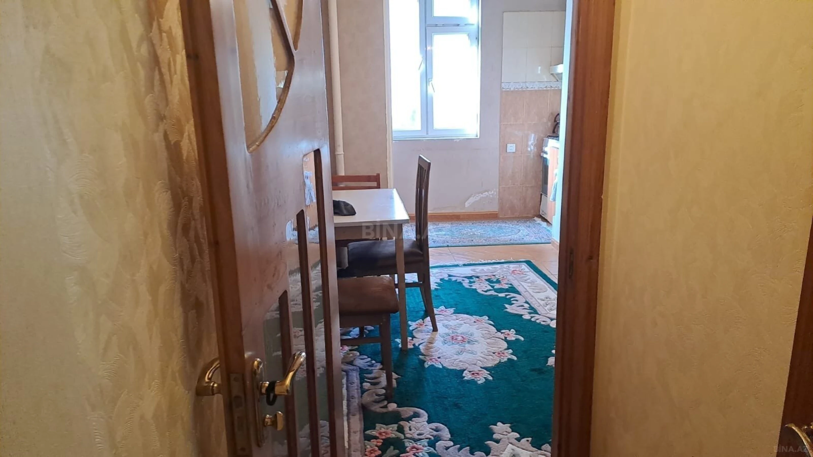 Satılır 2 otaqlı mənzil 65 m²