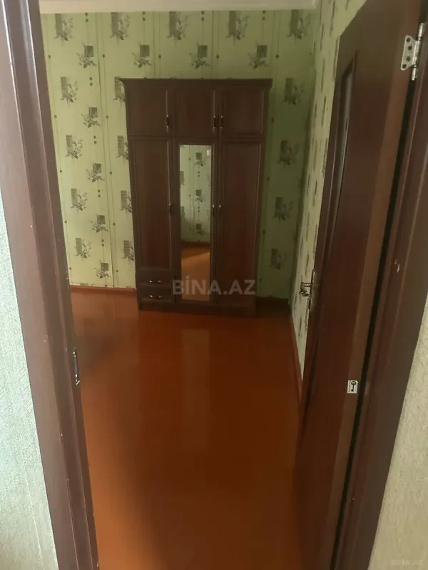 Satılır 4 otaqlı mənzil 110 m²