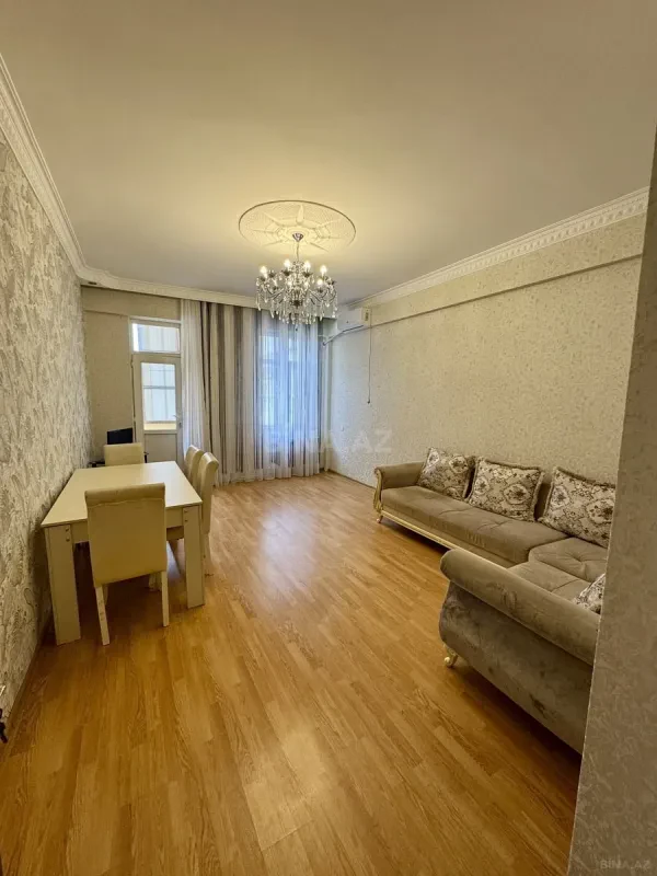 Satılır 2 otaqlı mənzil 70 m²