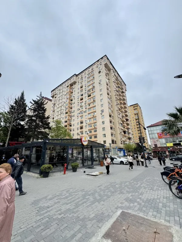 Satılır 2 otaqlı mənzil 70 m²