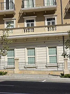 Kirayə verilir 3 otaqlı ofis 106 m²