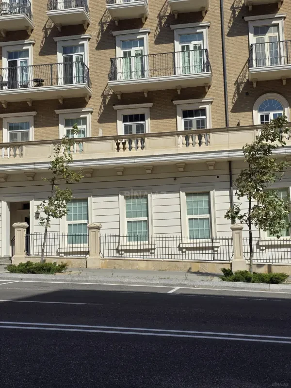 Kirayə verilir 3 otaqlı ofis 106 m²
