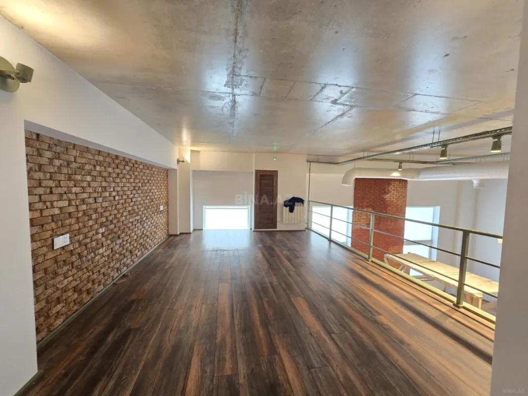 Kirayə verilir 3 otaqlı ofis 106 m²