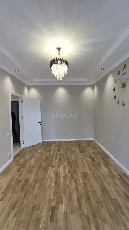 Satılır 2 otaqlı mənzil 66 m²