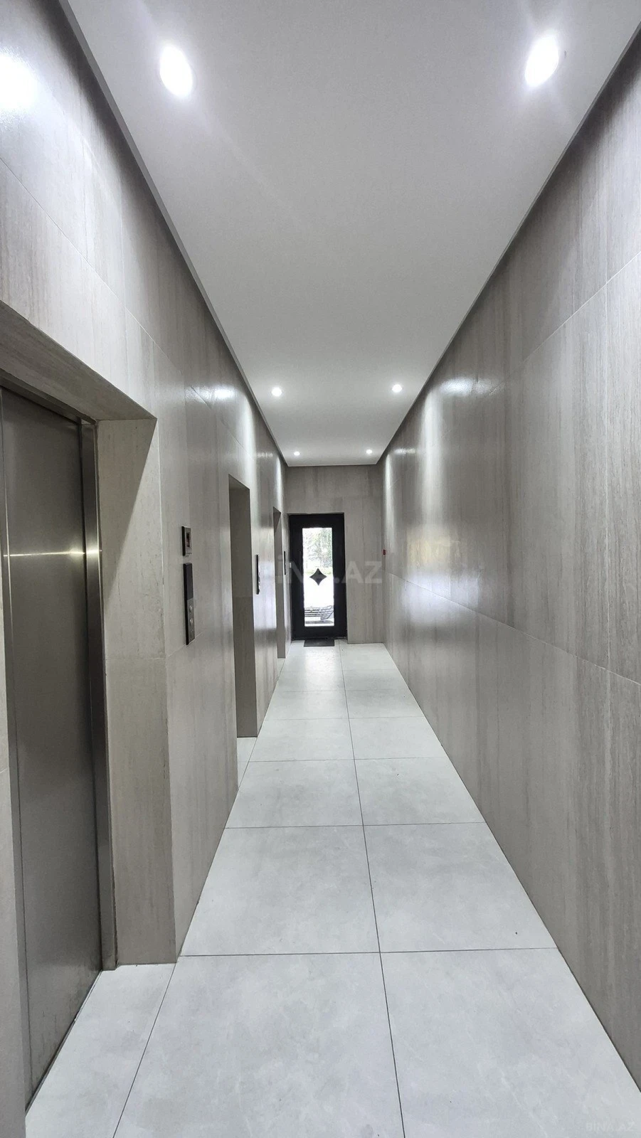 Satılır 2 otaqlı mənzil 66 m²
