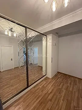Kirayə verilir 2 otaqlı mənzil 80 m²