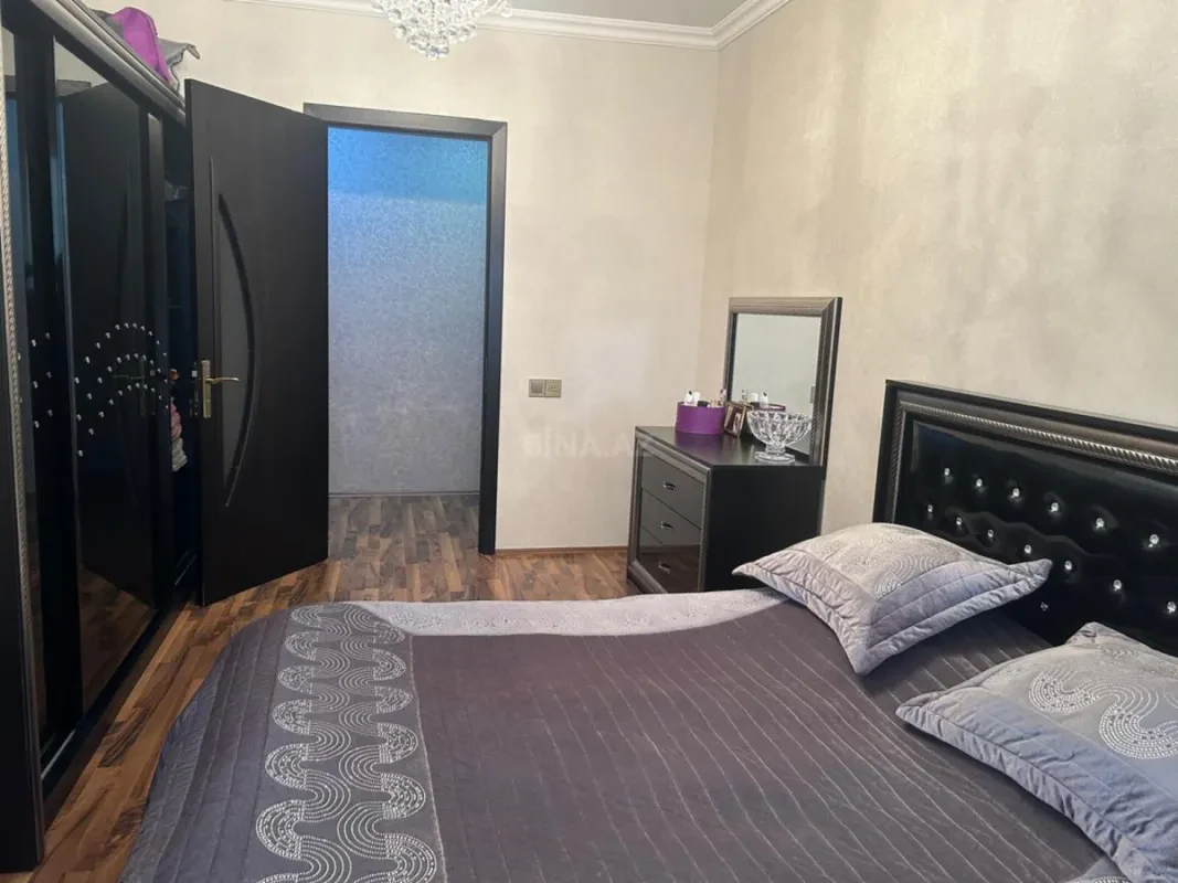 Satılır 2 otaqlı mənzil 67 m²