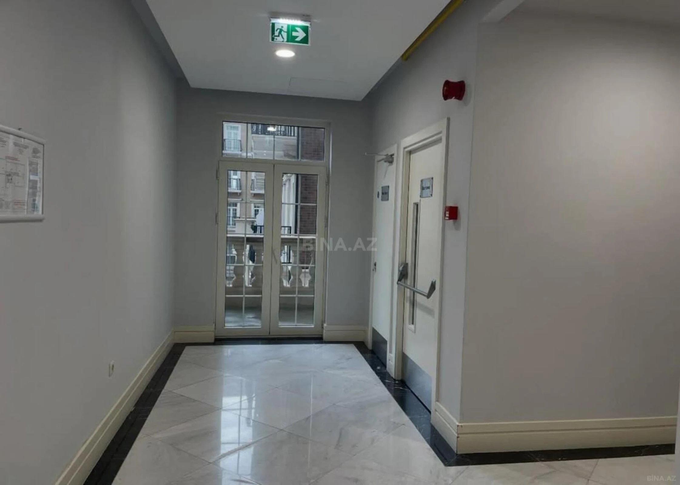 Satılır 3 otaqlı mənzil 144 m²