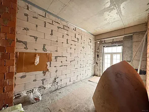 Satılır 3 otaqlı mənzil 144 m²