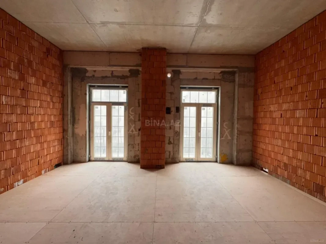 Satılır 3 otaqlı mənzil 144 m²