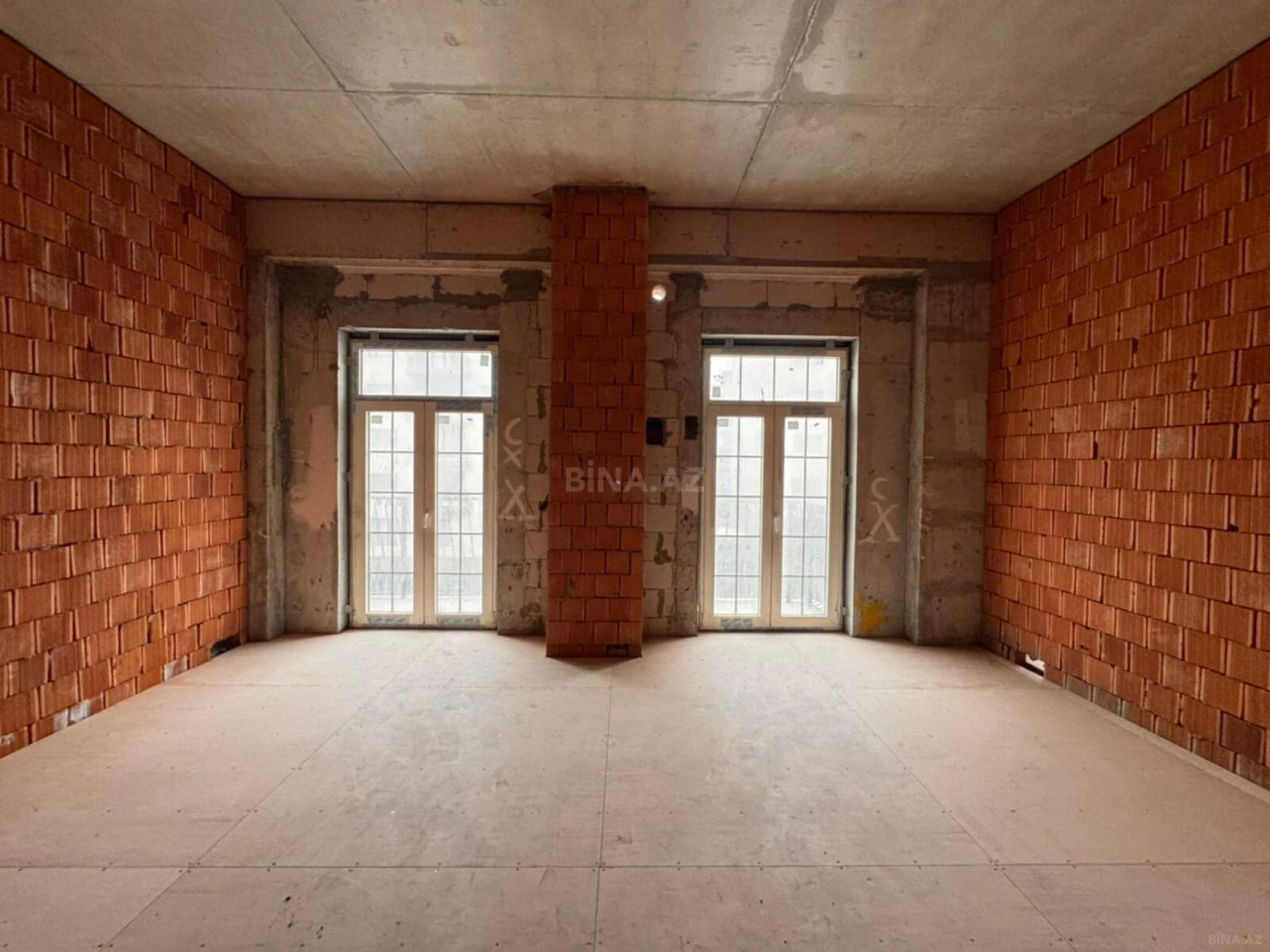 Satılır 3 otaqlı mənzil 144 m²