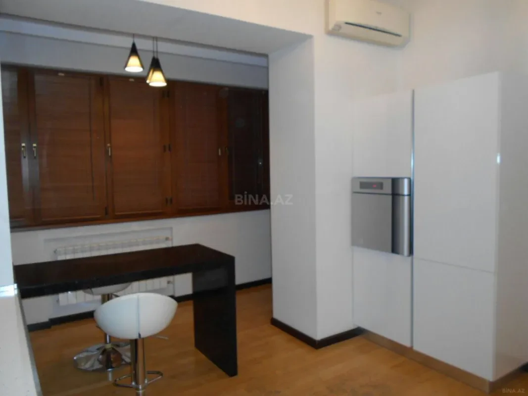 Kirayə verilir 3 otaqlı mənzil 100 m²