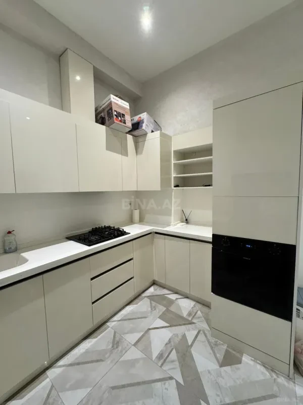 Kirayə verilir 2 otaqlı mənzil 75 m²