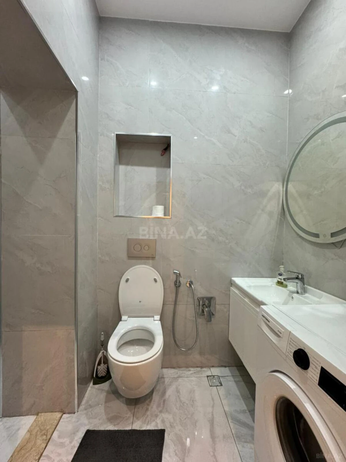 Kirayə verilir 2 otaqlı mənzil 75 m²