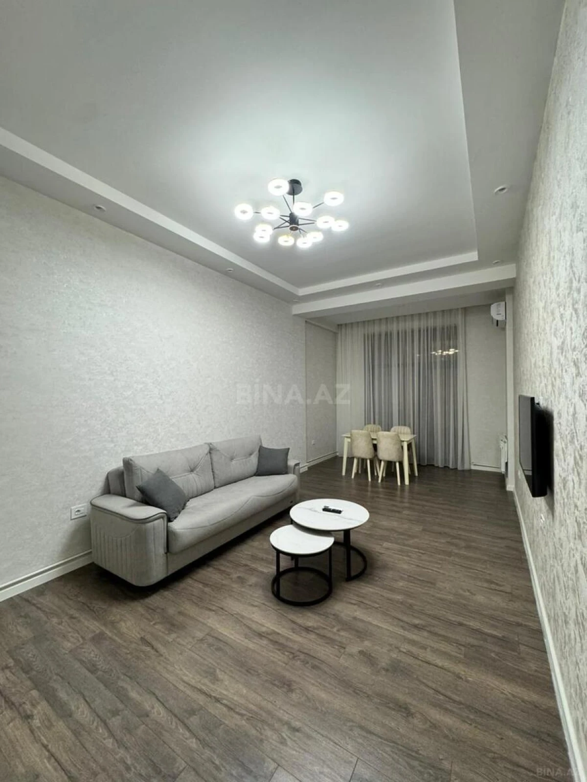Kirayə verilir 2 otaqlı mənzil 75 m²