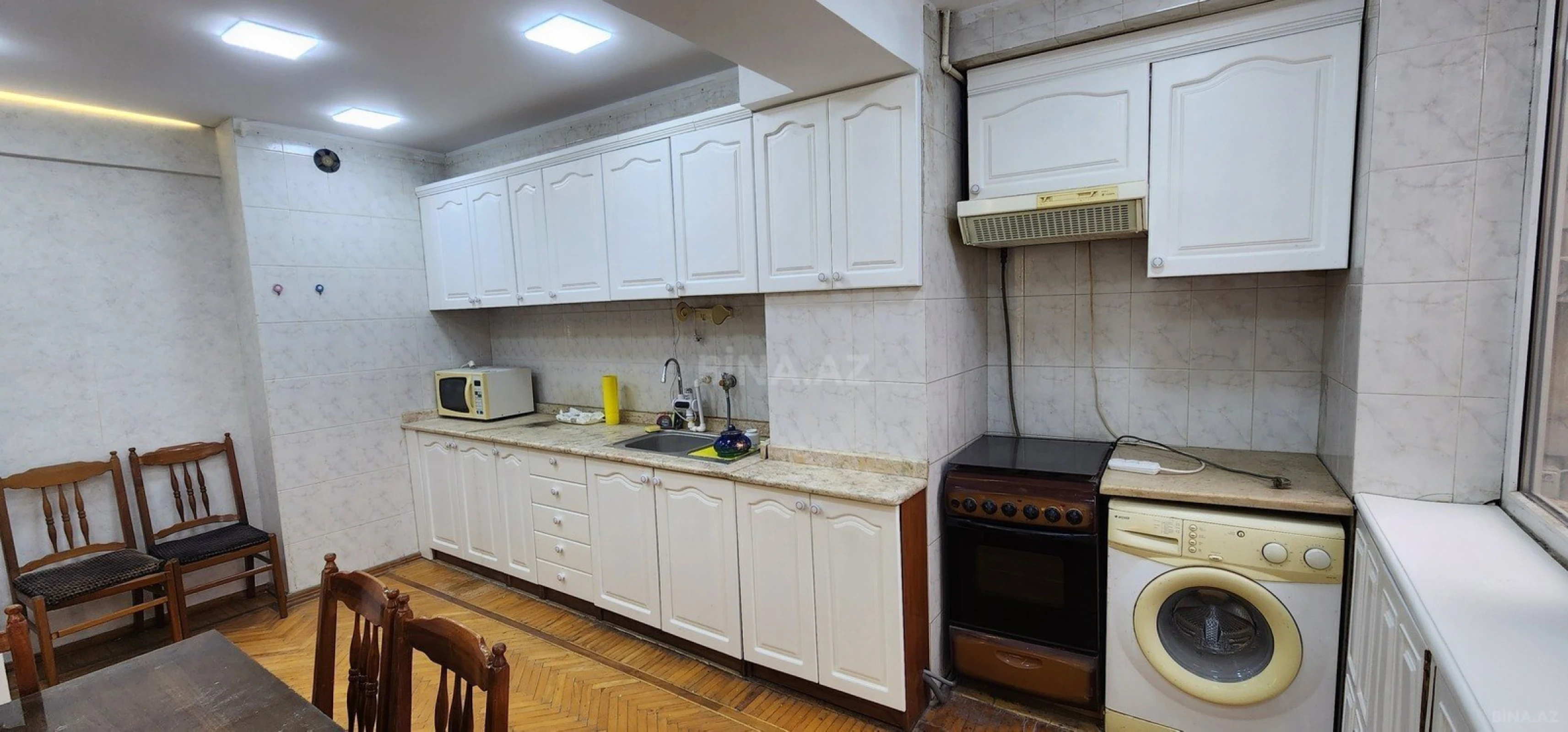 Kirayə verilir 2 otaqlı mənzil 80 m²