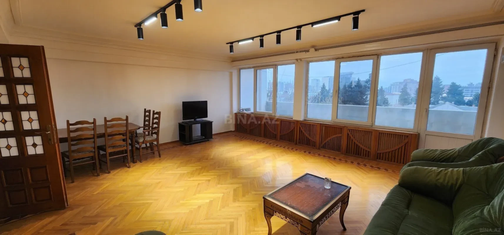 Kirayə verilir 2 otaqlı mənzil 80 m²