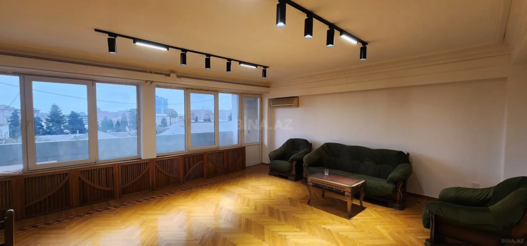 Kirayə verilir 2 otaqlı mənzil 80 m²