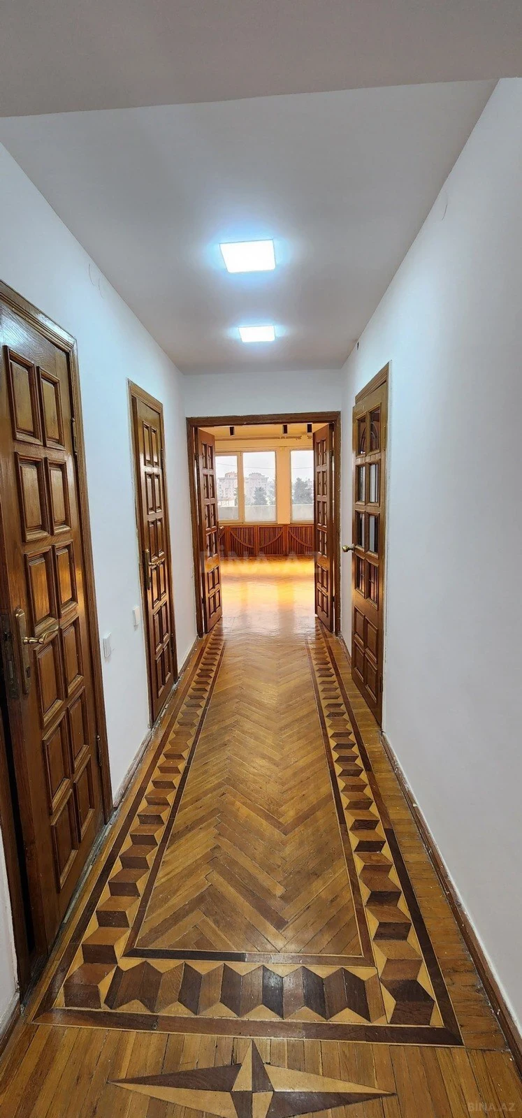 Kirayə verilir 2 otaqlı mənzil 80 m²