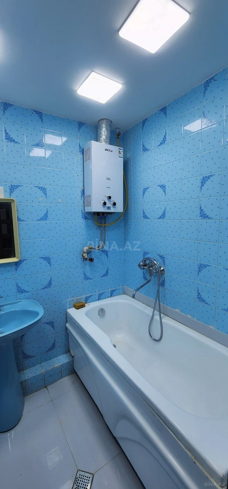 Kirayə verilir 2 otaqlı mənzil 80 m²