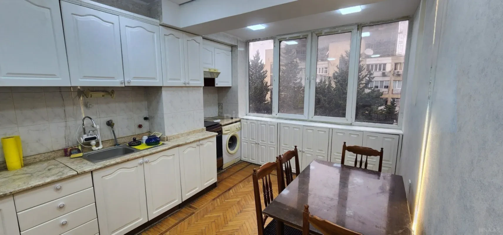 Kirayə verilir 2 otaqlı mənzil 80 m²