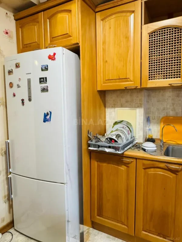 Satılır 3 otaqlı mənzil 130 m²