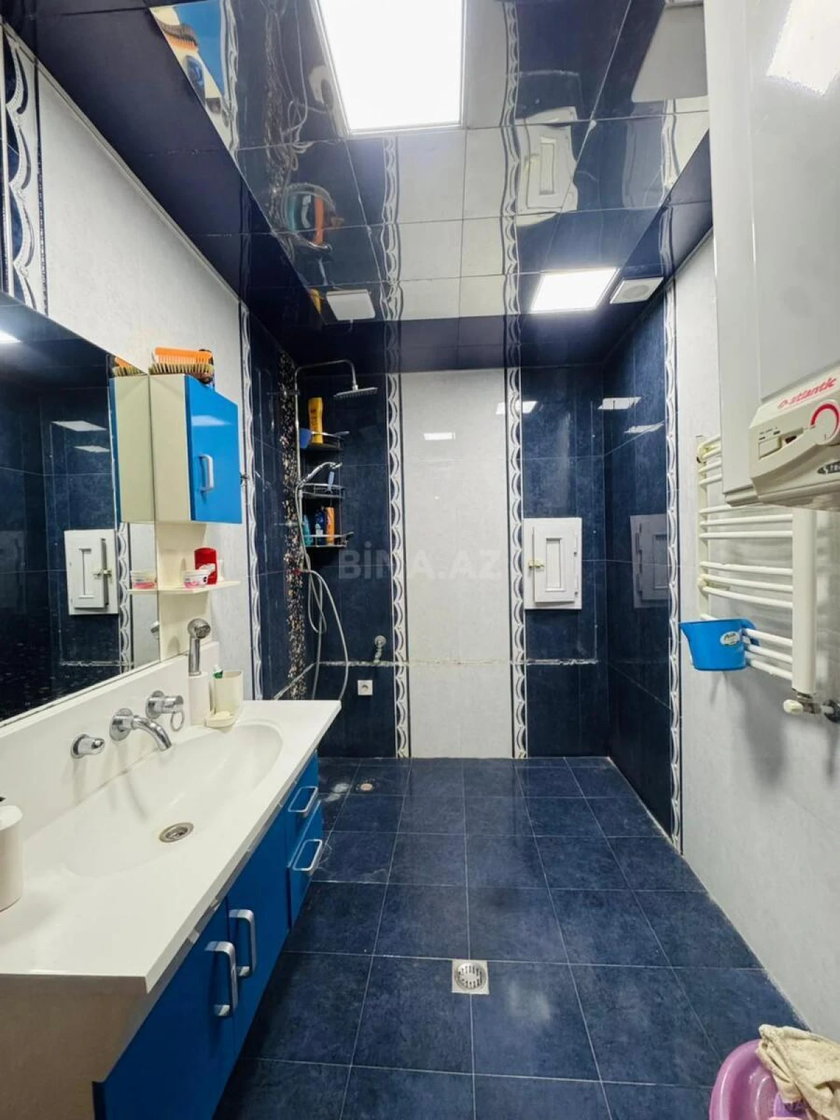 Satılır 3 otaqlı mənzil 130 m²