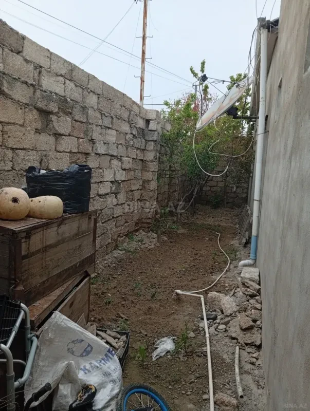 Satılır 6 otaqlı həyət evi 270 m²