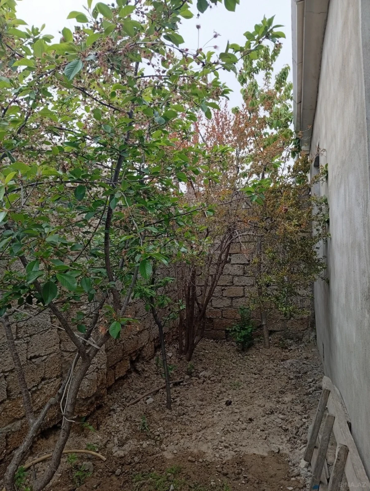 Satılır 6 otaqlı həyət evi 270 m²