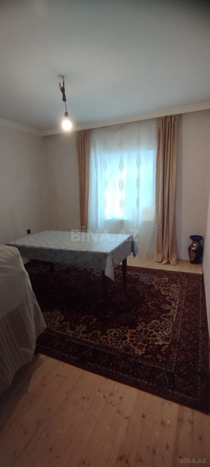 Satılır 6 otaqlı həyət evi 270 m²