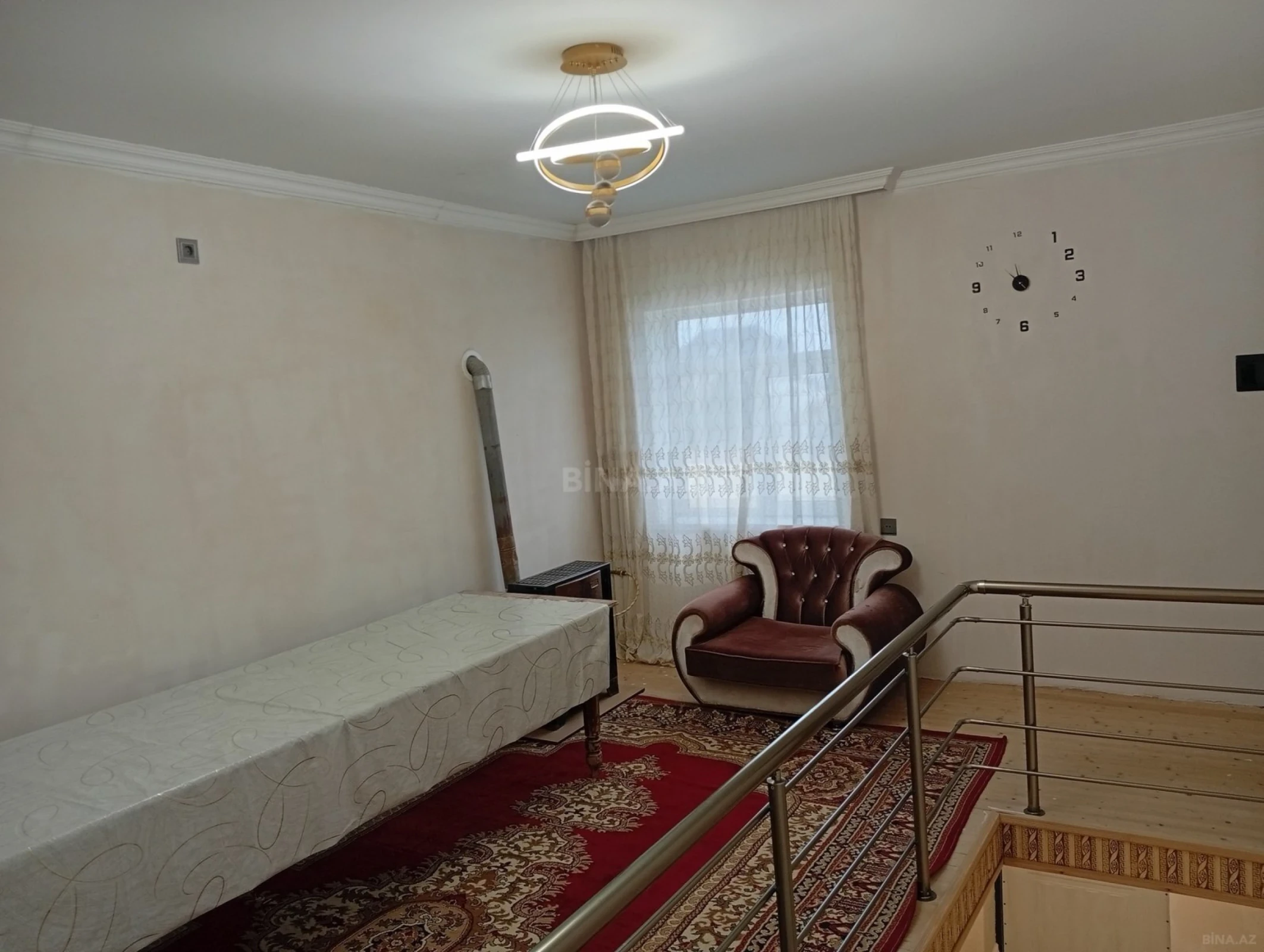 Satılır 6 otaqlı həyət evi 270 m²