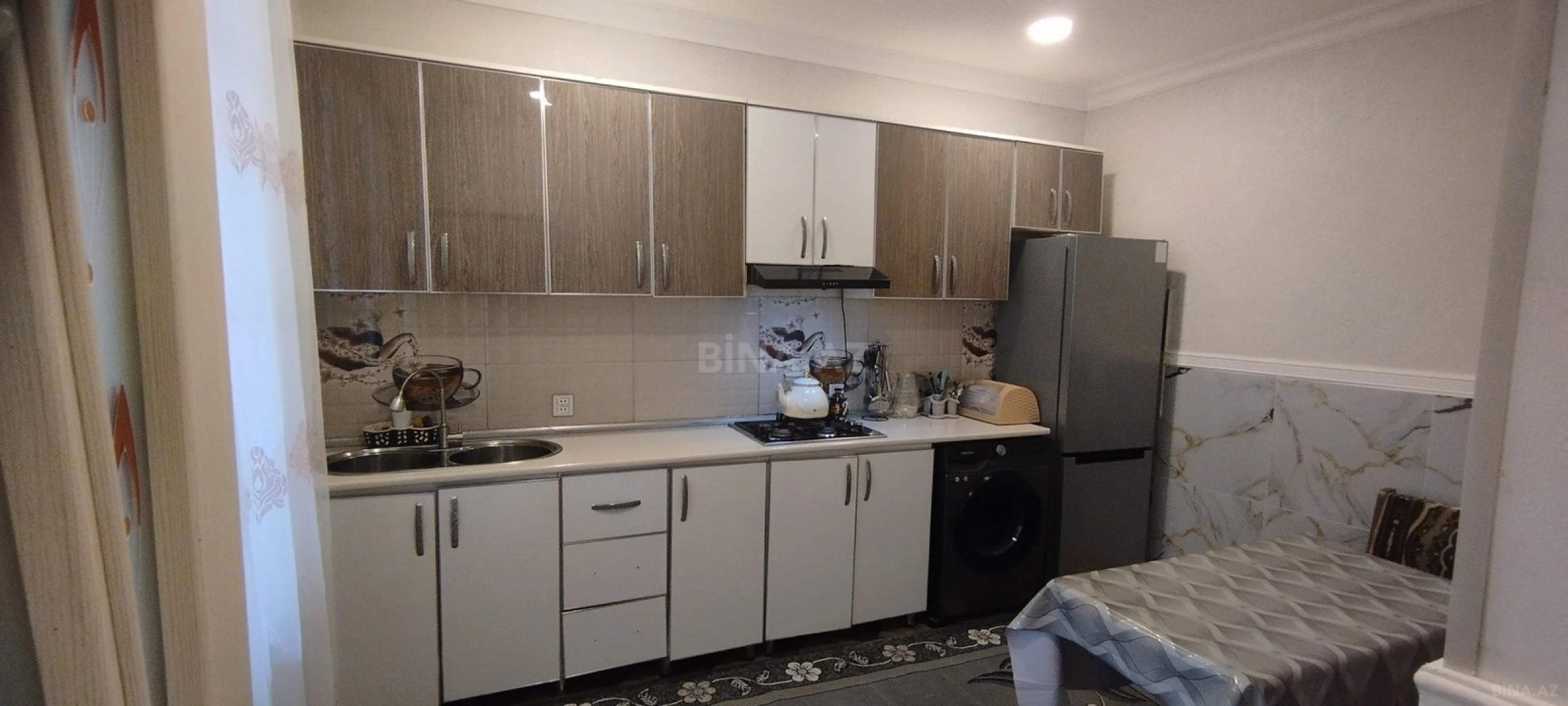 Satılır 6 otaqlı həyət evi 270 m²