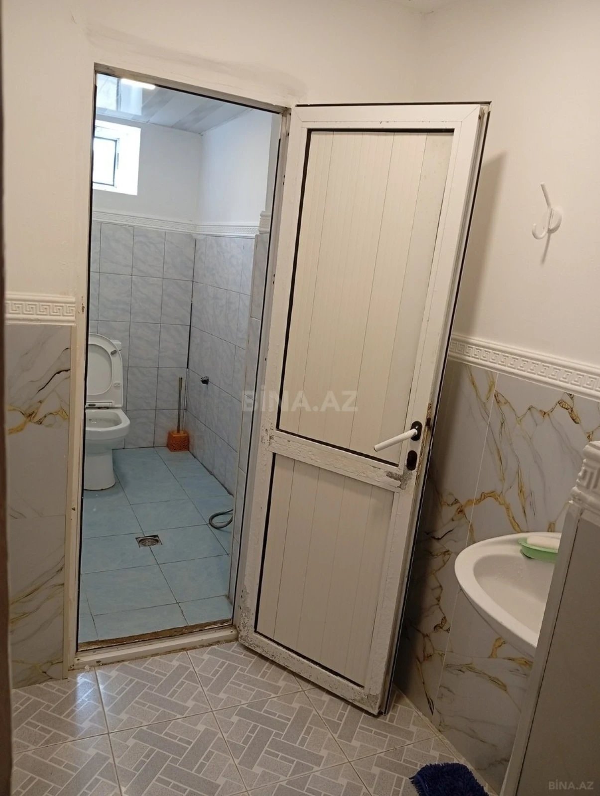 Satılır 6 otaqlı həyət evi 270 m²