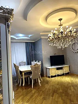 Satılır 4 otaqlı mənzil 150 m²