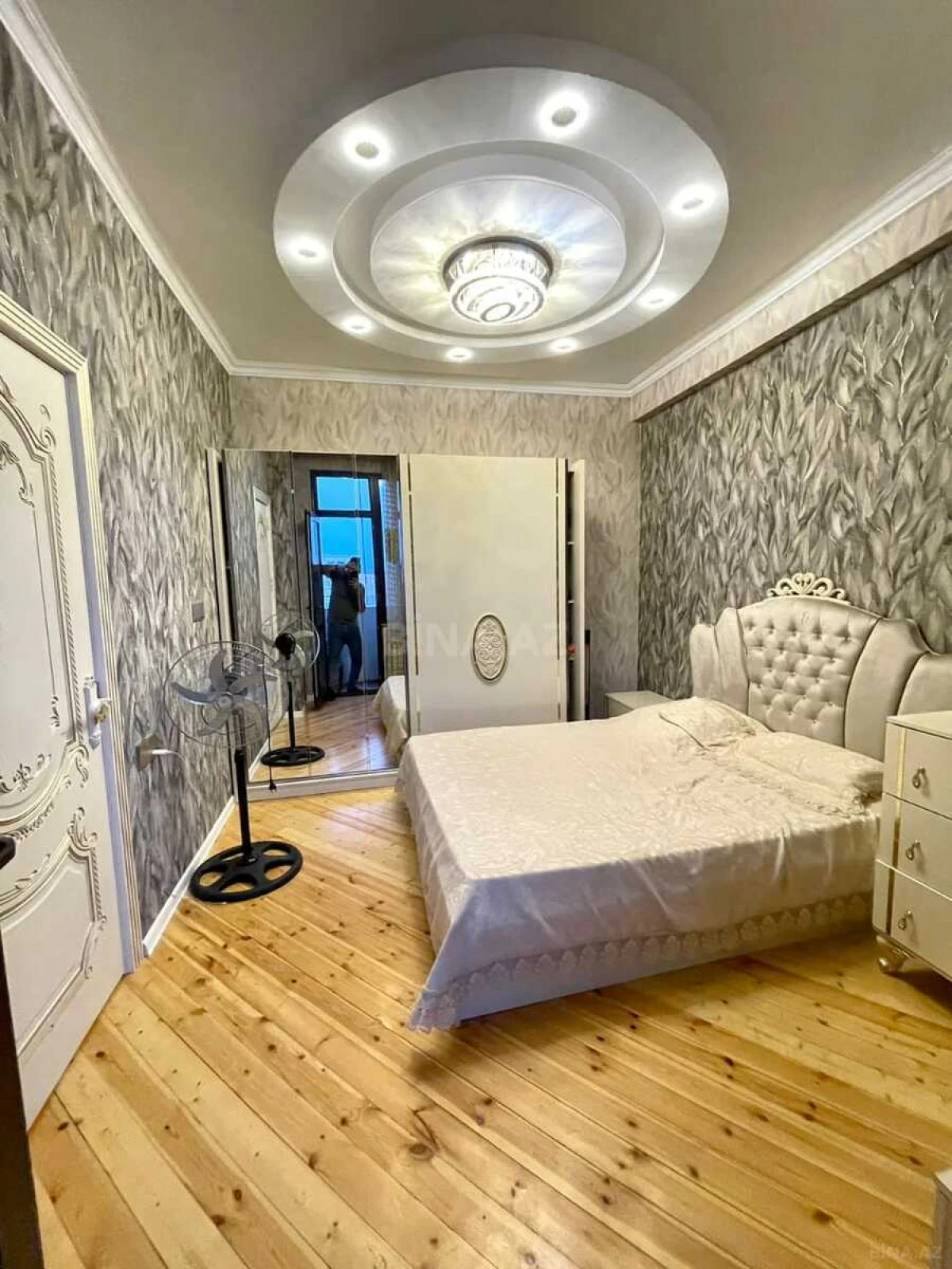 Kirayə verilir 3 otaqlı mənzil 90 m²