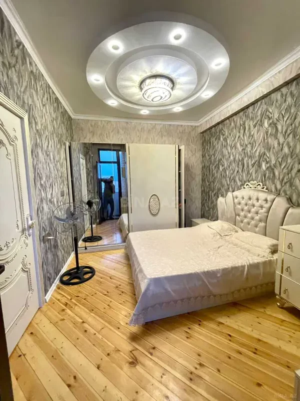 Kirayə verilir 3 otaqlı mənzil 90 m²