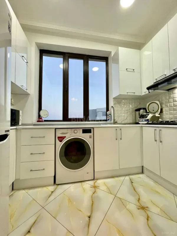 Kirayə verilir 3 otaqlı mənzil 90 m²