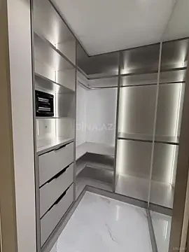 Satılır 2 otaqlı mənzil 83 m²