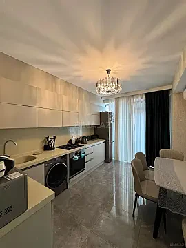 Satılır 3 otaqlı mənzil 146 m²