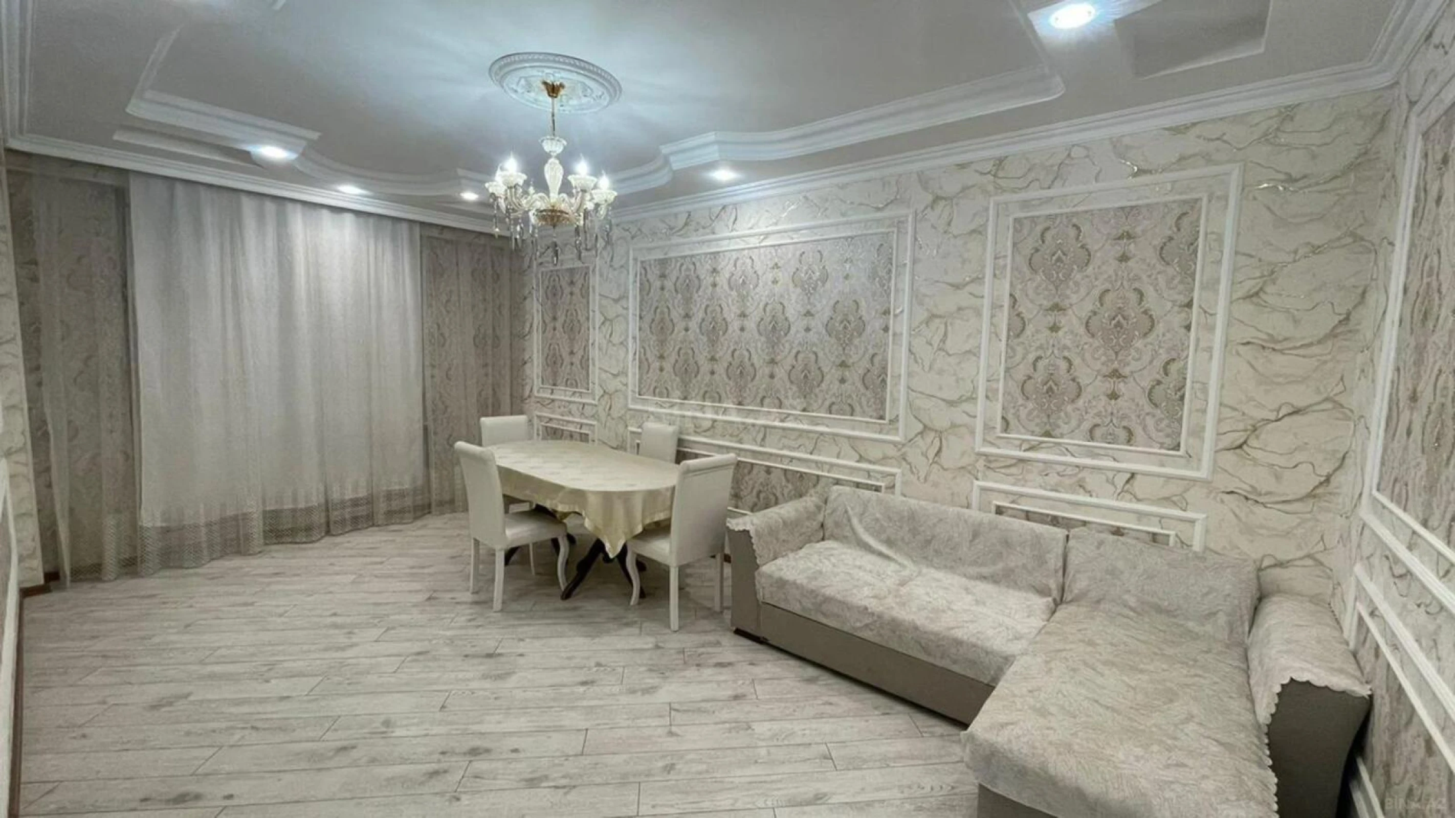 Satılır 2 otaqlı mənzil 65 m²