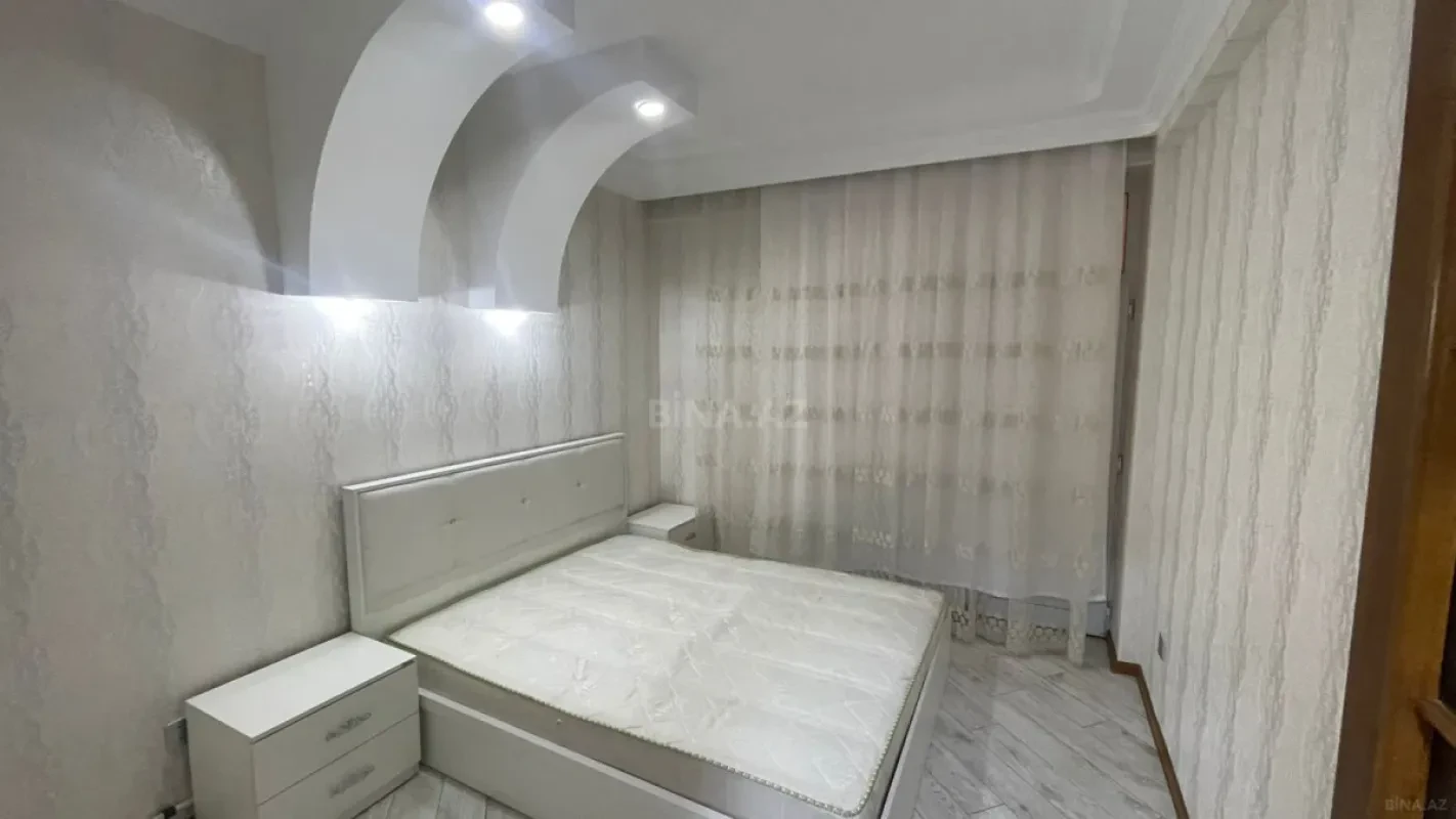 Satılır 2 otaqlı mənzil 65 m²