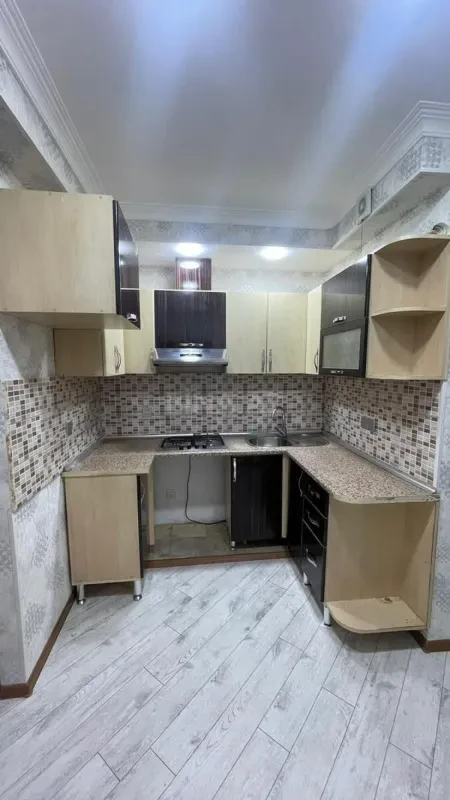 Satılır 2 otaqlı mənzil 65 m²
