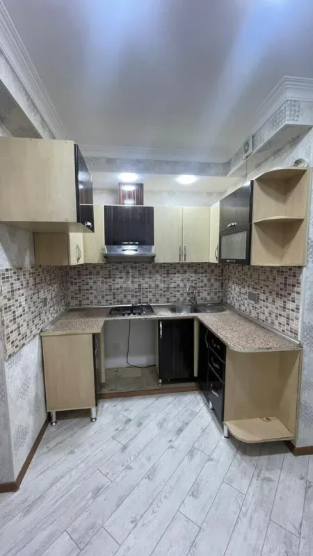 Satılır 2 otaqlı mənzil 65 m²
