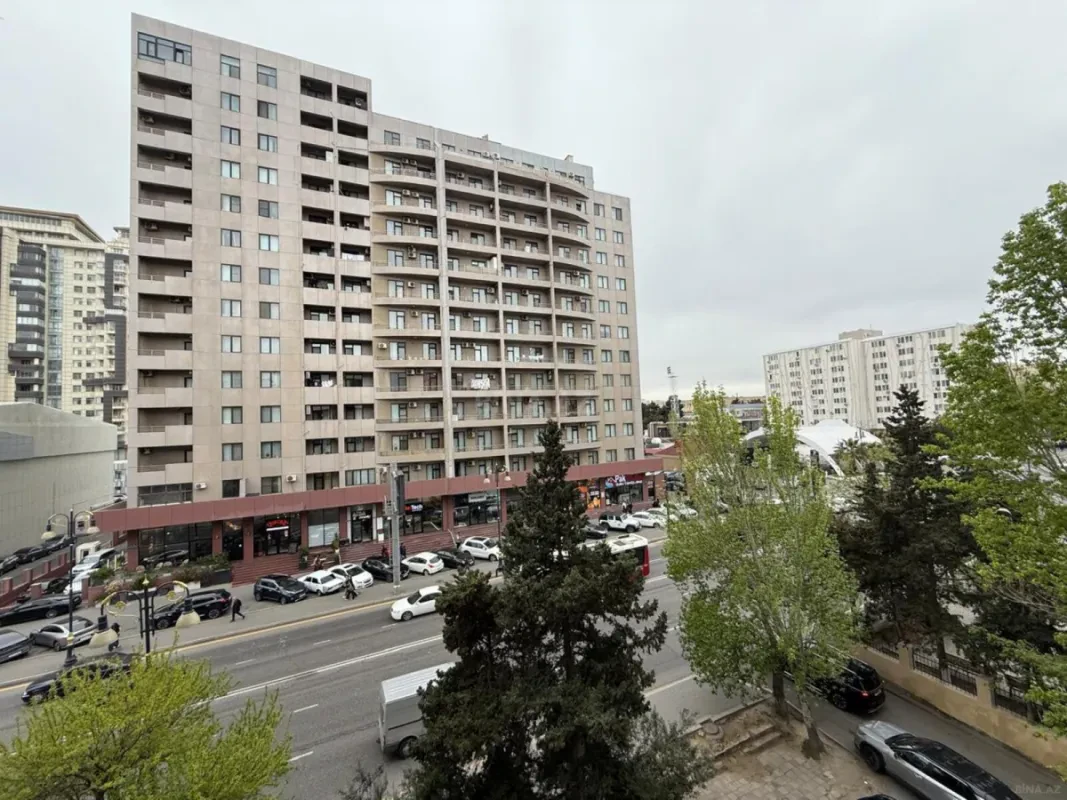 Satılır 2 otaqlı mənzil 65 m²