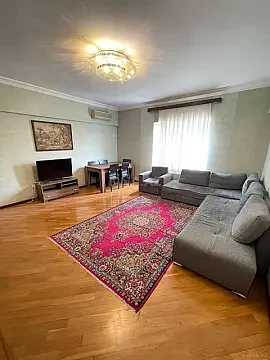 Kirayə verilir 3 otaqlı mənzil 130 m² — Bakı, Nəsimi 3 otaq 130.00 m²